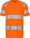Orange t-shirt med reflexband över bröst, ärmar och midja. Texten "FRISTADS" syns på axeln.