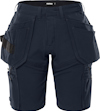 Marinblå damarbetsshorts med flera fickor och bältesöglor, designad för både funktion och stil.