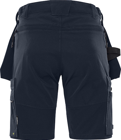 Mörka arbetsbyxor i shortsmodell med fickor och verktygshållare.