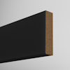 Svartlackerad MDF-ljusramplist med en slät yta och synlig träkärna.