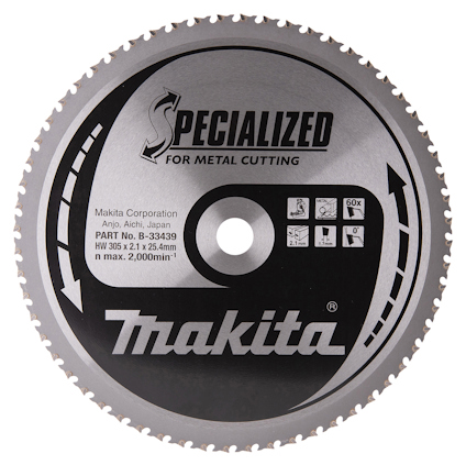Rund sågklinga med texten "Specialized for Metal Cutting", Makitas logotyp och instruktioner för metallsågning.