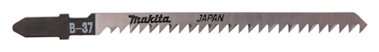 Sticksågsblad med tandad kant och texten "Makita Japan B-37" på bladsidan.