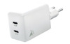 Vit väggladdare med två USB-C-portar märkta med 45W, synlig del av elkontakt.