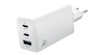 Vit väggladdare med två USB-C-portar och en USB-A-port. Text "67W" visas nära en port. Europakontakt synlig.