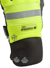 Arbetshandske med gult och svart material, reflekterande band och texten "TEGERA PRO" samt "WATERPROOF".
