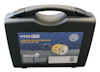 Svart plastväska med etikett som har texten "PRO-FIT Bimetal Plus Regular Hole Saw Set".
