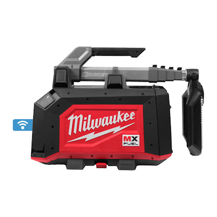 Röd och svart belysningsmast från Milwaukee med handtag och fällbara ben, märkt "MX FUEL".