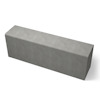 Rektangulär grå betongblock med slät yta.