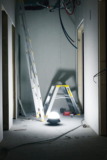 ARBETSLAMPA SHINE 4500 RE APP