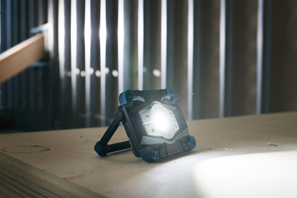 ARBETSLAMPA FLASH 3000 RE WR MARELD TRÅDLÖS LADDNING