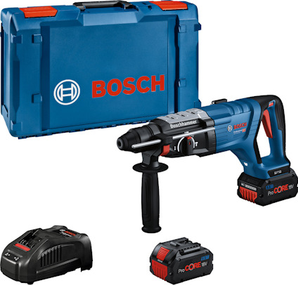 Blå sladdlös borrhammare med extra batteri och laddare, framför en blå transportlåda, märkta med Bosch-logotypen.