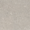 Ljusgrå granitkeramik med ojämn textur och små, sporadiska mörkare fläckar.