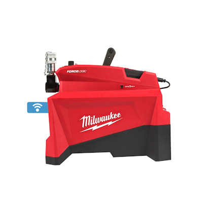 Hydraulisk pump i röd och svart med texten "Milwaukee" och "FORCE LOGIC" samt en Wi-Fi-symbol.
