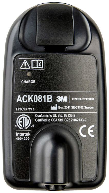 Svart batteri ACK081B från Peltor med laddningsindikator och textinformation på ytan.