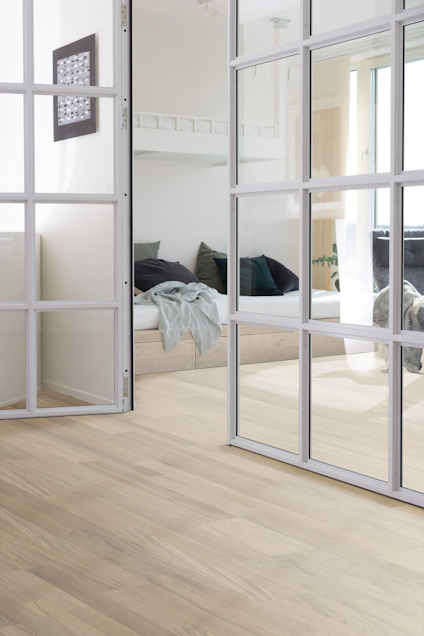 TRÄGOLV LIGHTWOOD 2-ST EK VITLASERAD 2,32 M2/PKT