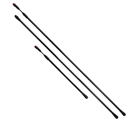 Tre svarta teleskopiska lansar med röda detaljer i ändarna, lutande diagonalt.