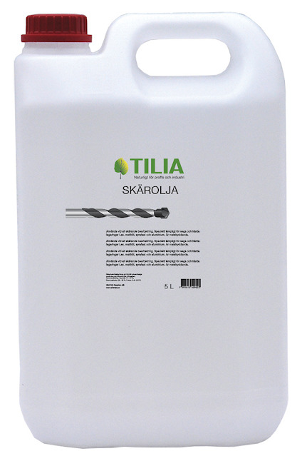 Vit behållare med rött lock och etikett med texten "Skärolja" och Tilia-logotypen. Kapacitet: 5 liter.