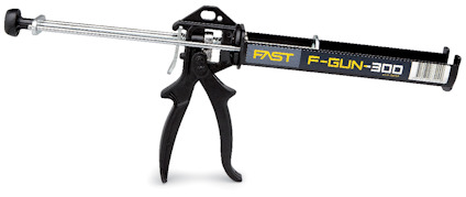 Fogpistol av metall med svart och silverfärgad design, märkt "FAST F-GUN-300".