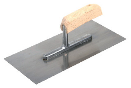 Metalliskt murslev med trähandtag.