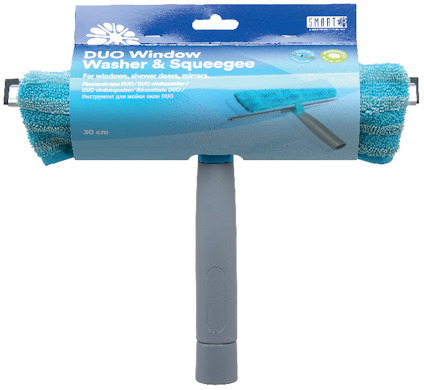 Fönsterskrapa med blå mikrofiberduk och grått handtag, förpackad med etikett som säger "DUO Window Washer & Squeegee".