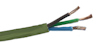 Grön kabel hölje med tre exponerade ledare i brunt, blått och grönt/gult.