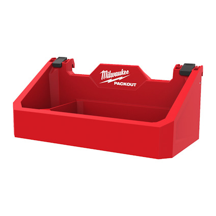 Röd verktygshållare med öppet fack, svarta lås på sidorna och texten "Milwaukee PACKOUT" på framsidan.