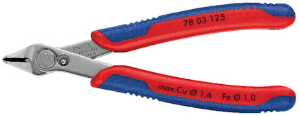 Sidavbitare med rödblåa handtag och metallhuvud, text "max. Cu Ø 1,6 Fe Ø 1,0" och "Knipex Germany 7803125".