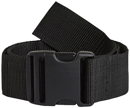Svart bälte med spänne, gjord av robust, vävt material.