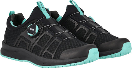Svarta och turkosa sneakers med BOA-snörning och meshdetaljer.