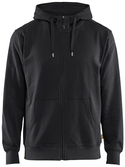 Svart hoodie med dragkedja, huva och snören. Har två framfickor.
