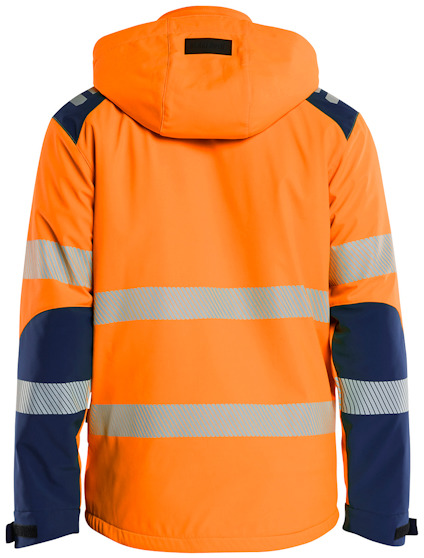 Orange jacka med huva och reflexband, mörkblå detaljer på ärmarna.