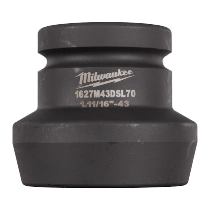 Svart krafthylsa med texten "Milwaukee 1627M43DSL70 1.11/16-43" ingraverad på sidan.