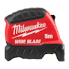 Rött och svart måttband med texten "Milwaukee WIDE BLADE 5m" i vitt.