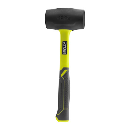 Gummiklubba med svart huvud och grönt handtag med svart gummerad greppyta, texten "RYOBI" synlig på skaftet.