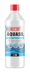 Vit flaska med röd kork märkt "Hey'di Aquasil Waterproofer", text på norska och svenska, kapacitet: 1 liter.