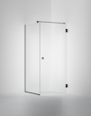 Glasduschvägg med svart beslag och handtag i minimalistisk design.