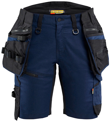 Arbetsbyxor i form av shorts med många fickor och verktygshållare, mörkblå och svarta med blå detaljer.