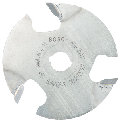 Cirkulärt sågblad av metall med tre tänder, text: "BOSCH", "MAN HW e 01", "Max 5000", "50,8x3,97x8", "2608630387".