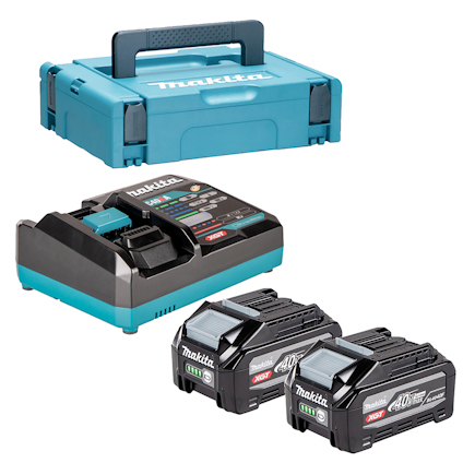 Blå förvaringslåda, batteriladdare och två svarta batterier med Makita-logotyp.
