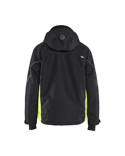 Svart och gul jacka i funktionsmaterial sedd bakifrån med huva och reflexdetaljer.