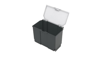 Svart plastbehållare med öppen transparent lock.