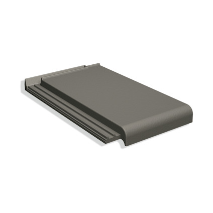 Grå takpanna med en böjd kant och interlock-system, avsedd för takläggning.