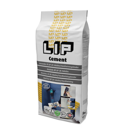 Påsen innehåller byggcement från varumärket LIP med text på flera språk, vikt 5 kg.