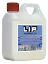 Plastdunk med rött lock och blå etikett med texten "LIP PRIMER 54" samt QR-kod och bilder. Volymen är 1 liter.