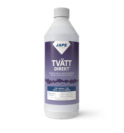 Vit plastflaska med blå etikett och svart kork. Text på etiketten: "RENGÖRING FÖRE MÅLNING" och "TVÄTT DIREKT".