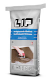 Förpackning med LIP snabbhärdande fästmassa, 20 kg. Visar hand som applicerar fästmassa.