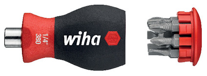 Skruvmejsel med svart och rött handtag, märkt "wiha", med avtagbart bitmagasin och olika skruvbits.