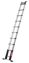 Teleskopisk stege i aluminium med svarta plastdetaljer och bärhandtag.