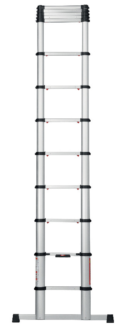 Teleskopstege i aluminium med svart och röd detaljering, justerbara steg.