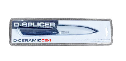 Förpackning med en D-Splicer D-CERAMICC24 keramisk kniv med vitt blad och blått handtag.
